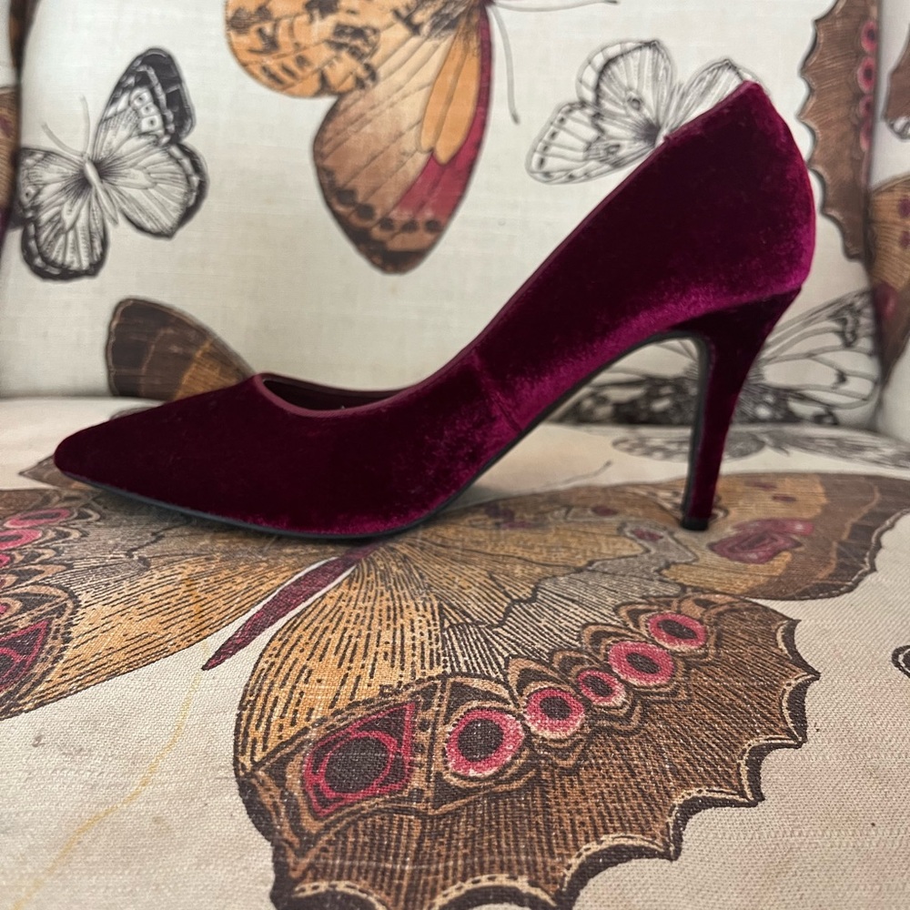 Apt. 9 Purple Velvet Heels